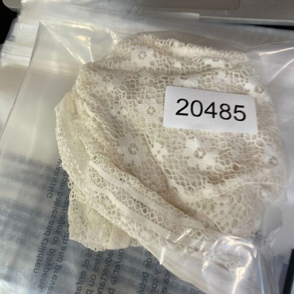 Victoria's Secret Bralette Bra Women L Large White Floral Lace Wireless Sheer - Picture 5 of 5